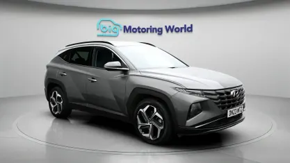 Begagnad Hyundai Tucson Premium 230 HK (169 kW) 2023 Grå SUV