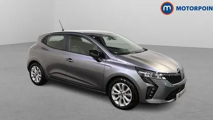 Used Renault Clio V Evolution 90 HP (66 kW) 2025 Grey Hatchback