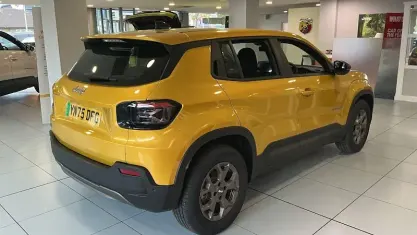 New Jeep Avenger Longitude 114 kW (156 HP) 2025 Yellow SUV