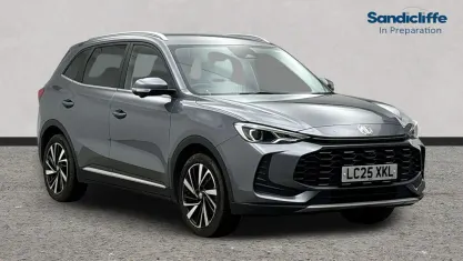 Usado MG ZS Trophy 196 HP (144 kW) 2024 Cinzento SUV