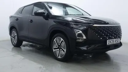 Black Used 2025 Omoda 5 SUV | £21,000 (Fair price)