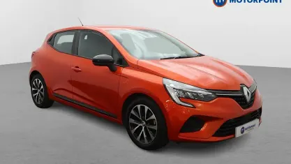 Used Renault Clio Evolution 145 HP (106 kW) 2023 Orange Hatchback