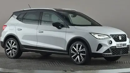 Usado Seat Arona FR 110 HP (80 kW) 2022 Branco SUV