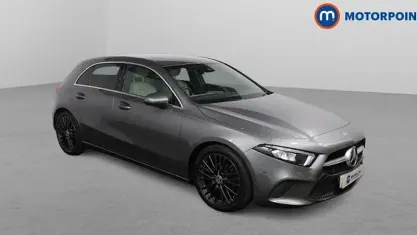 Begagnad Mercedes A180 Executive 136 HK (100 kW) 2021 Grå Halvkombi