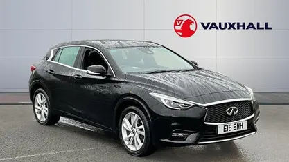 Used Infiniti Q30 Business Executive 109 HP (80 kW) 2017 Black Hatchback