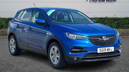 Used Vauxhall Grandland X S 131 HP (96 kW) 2019 Blue SUV