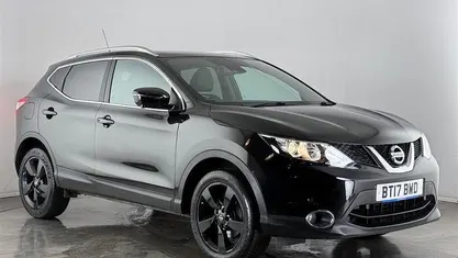 Used 2016 Nissan Qashqai N-Vision SUV | £10,400 (Fair price)