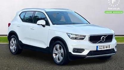 Used 2020 Volvo XC40 Momentum SUV | £20,199 (Fair price)