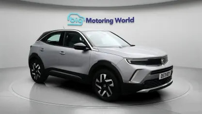 Usado Vauxhall Mokka Elite 131 CV (96 kW) 2022 Gris SUV
