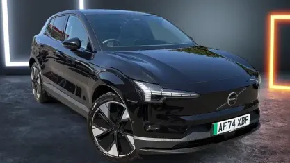 Usado Volvo EX30 Ultra 200 kW (272 CV) 2025 SUV