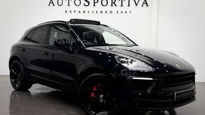 Used 2024 Porsche Macan S SUV | £61,900 (Fair price)