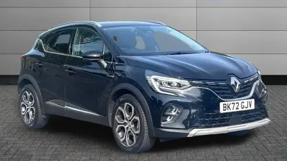 Used Renault Captur SE 91 HP (66 kW) 2022 Metallic  diamond black  SUV