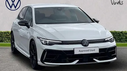 White Used 2025 VW Golf VIII Black Edition Hatchback | £40,750 (Fair price)