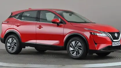 Used Nissan Qashqai Acenta Premium 158 HP (116 kW) 2023 Red SUV