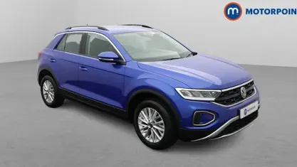 Used VW T-Roc Life 110 HP (80 kW) 2023 Blue SUV