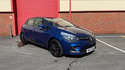 Used Renault Clio IV Dynamique 90 HP (66 kW) 2017 Hatchback