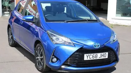 Used Toyota Yaris Hybrid 101 HP (74 kW) 2019 Hatchback