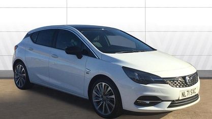 Gebraucht Vauxhall Astra Edition 145 PS (106 kW) 2021 Weiß Kleinwagen