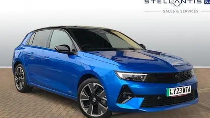 Used 2025 Vauxhall Astra Ultimate Hatchback | £16,938 (Super price)