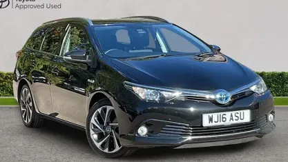 Used Toyota Auris Touring Sports Design 136 HP (100 kW) 2017 Estate