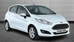 Frozen white Used 2016 Ford Fiesta Zetec Hatchback | £6,445 (Fair price)