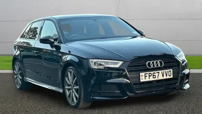 Usado Audi A3 Sportback Black Edition 150 CV (110 kW) 2018 Utilitario