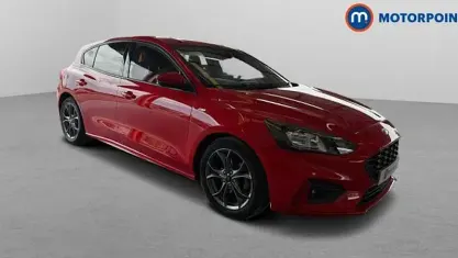 Used Ford Focus ST-Line 125 HP (91 kW) 2021 Red Hatchback