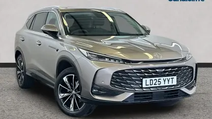 Używany MG HS Trophy 169 KM (124 kW) 2024 Srebrny SUV