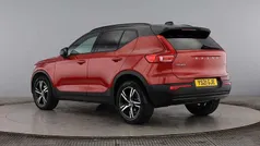 Fusion red Used 2021 Volvo XC40 R-Design SUV | £25,995 (Fair price)