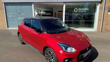 Używany Suzuki Swift Sport 129 KM (94 kW) 2023 Czerwony Hatchback