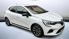 Used 2023 Renault Clio V Evolution Hatchback | £15,499 (Good price)