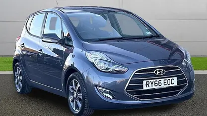 Used Hyundai ix20 SE 90 HP (66 kW) 2017 Grey Hatchback