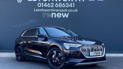 Begagnad Audi e-tron Design 300 kW (408 HK) 2022 SUV
