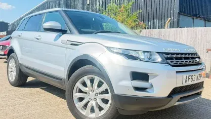 Used Land Rover Range Rover evoque Pure 190 HP (139 kW) 2015 Hatchback