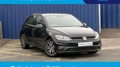 Black Used 2017 VW Golf VII SE Hatchback | £9,295 (Fair price)