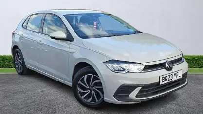Used VW Polo Life 80 HP (58 kW) 2023 Grey Hatchback