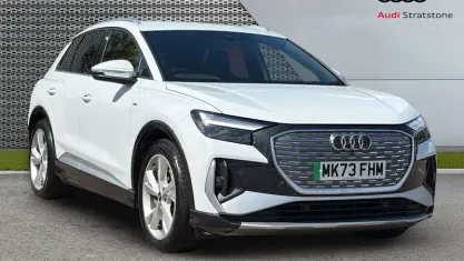 Used Audi Q4 e-tron S-Line 150 kW (204 HP) 2023 White SUV