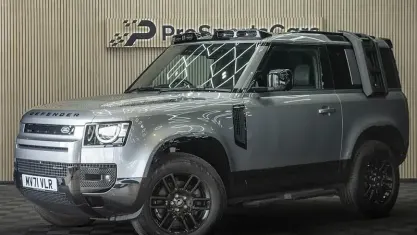 Used Land Rover Defender Dynamic 250 HP (183 kW) 2021 Grey SUV