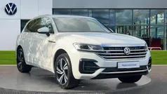 Pure white Used 2019 VW Touareg R-line SUV | £30,611 (Fair price)