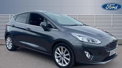 Używany Ford Fiesta Titanium 101 KM (74 kW) 2021 Hatchback
