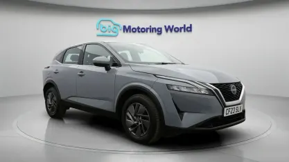 Used Nissan Qashqai Acenta Premium 140 HP (102 kW) 2023 Grey SUV