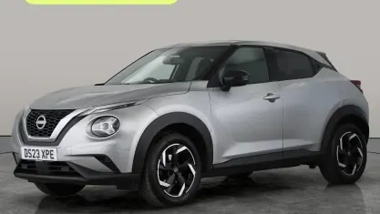Used Nissan Juke N-Connecta 114 HP (83 kW) 2023 Silver SUV