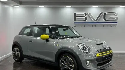 Used Mini Cooper Level 1 135 kW (184 HP) 2020 Hatchback