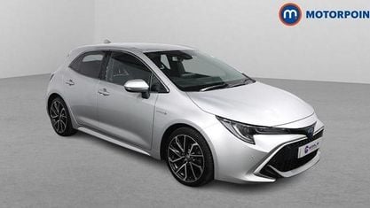 Usado Toyota Corolla 122 CV (89 kW) 2021 Plateado Utilitario