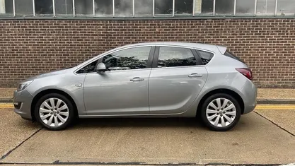 Used 2013 Vauxhall Astra Hatchback | £3,450 (Fair price)