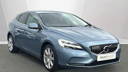 Used Volvo V40 Inscription 152 HP (111 kW) 2018 Hatchback