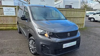 Used Peugeot Partner Premium 102 HP (75 kW) 2022 Grey MPV