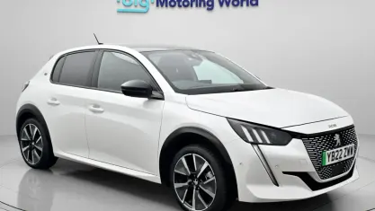 Used Peugeot e-208 Premium 100 kW (136 HP) 2022 White Hatchback