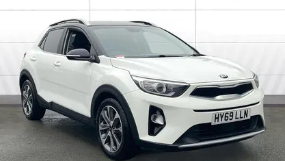 Used 2020 Kia Stonic SUV | £12,915 (Fair price)