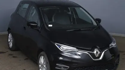 Used Renault Zoe Iconic 80 kW (109 HP) 2021 Black Hatchback